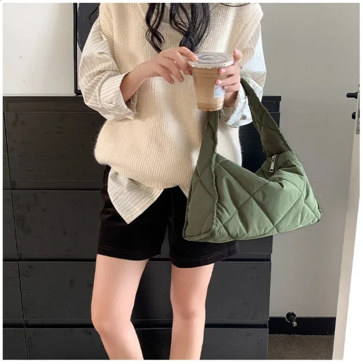 Puffer Shoulder Bag For Women Large Capacity Winter Handbag_voghion.com