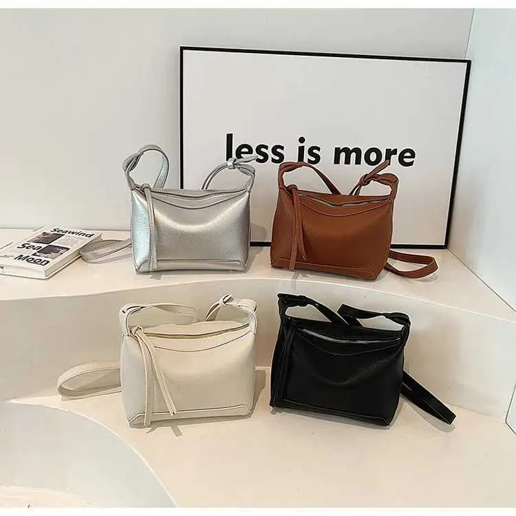 Borsa a tracolla in pelle PU alla moda da donna, borsa a tracolla in pelle solida, borsa a tracolla casual da donna, versatile, in argento_voghion.com