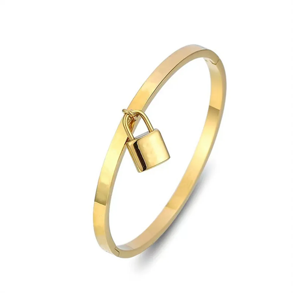 Edelstahlschnalle Armband Modeschmuck Männer und Frauen Designer Armreif vergoldet Initialen Armbänder personalisiert_voghion.com