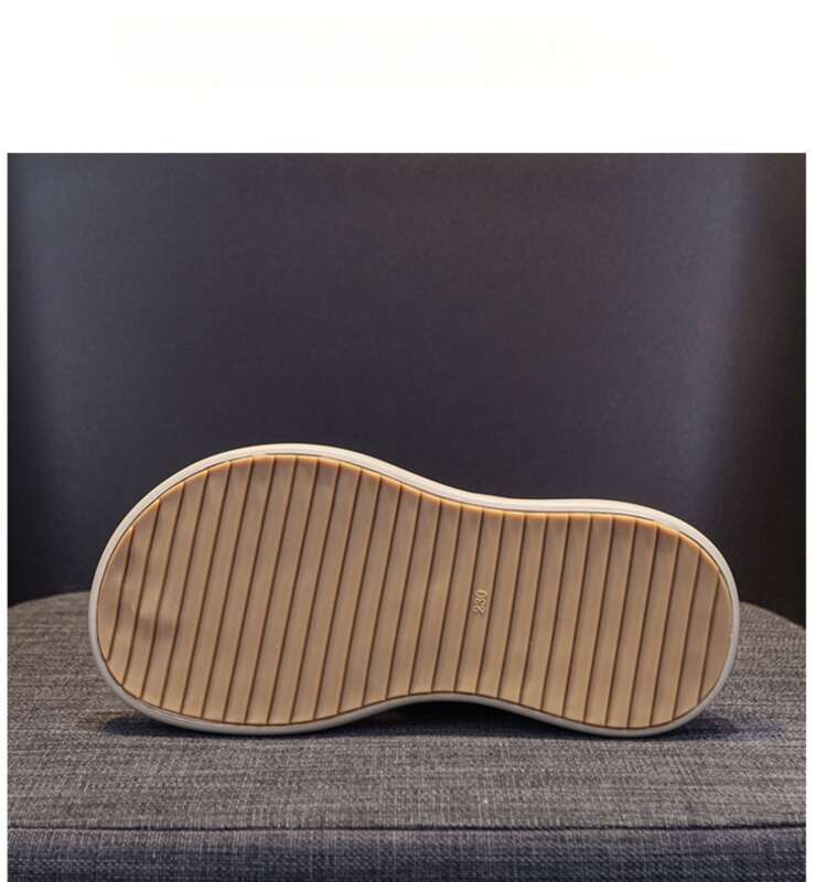 2025 Summer Network Star Explosion Models Round Head Wide Word Belt Thick Bottom Soft Elastic Step Shoes_voghion.com