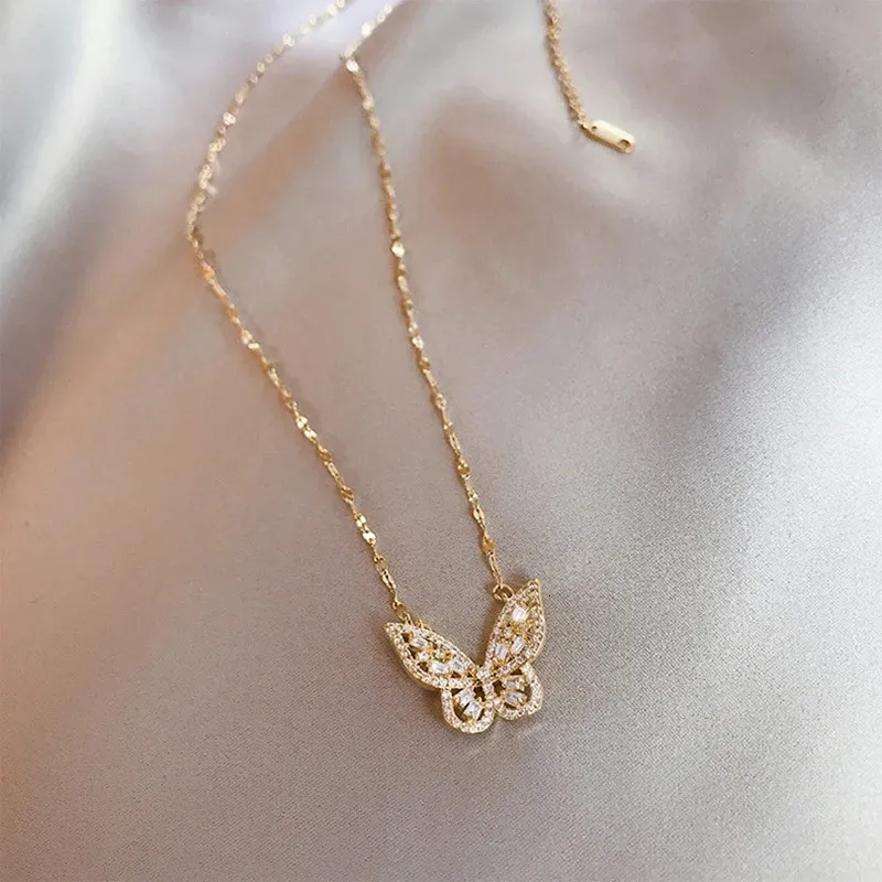 Collane con ciondolo DIEYURO 316L in acciaio inossidabile Squisito Splendida farfalla Catena clavicola Zircone brillante Nozze_voghion.com