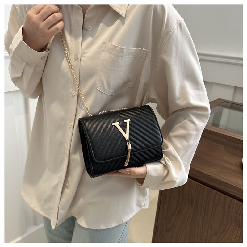 Stickerei Frauen Crossbody 2024 Thread Handtasche Schultertaschen Marke Pailletten Quaste Kupplung Kleine Tasche und Geldbörse Party_voghion.com