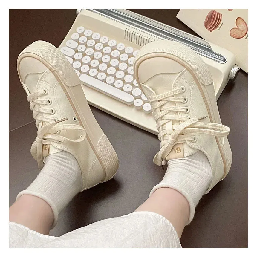 Baskets en toile confortables et polyvalentes pour femmes, style coréen, tendance printemps-été, chaussures décontractées pour femmes 240624_voghion.com