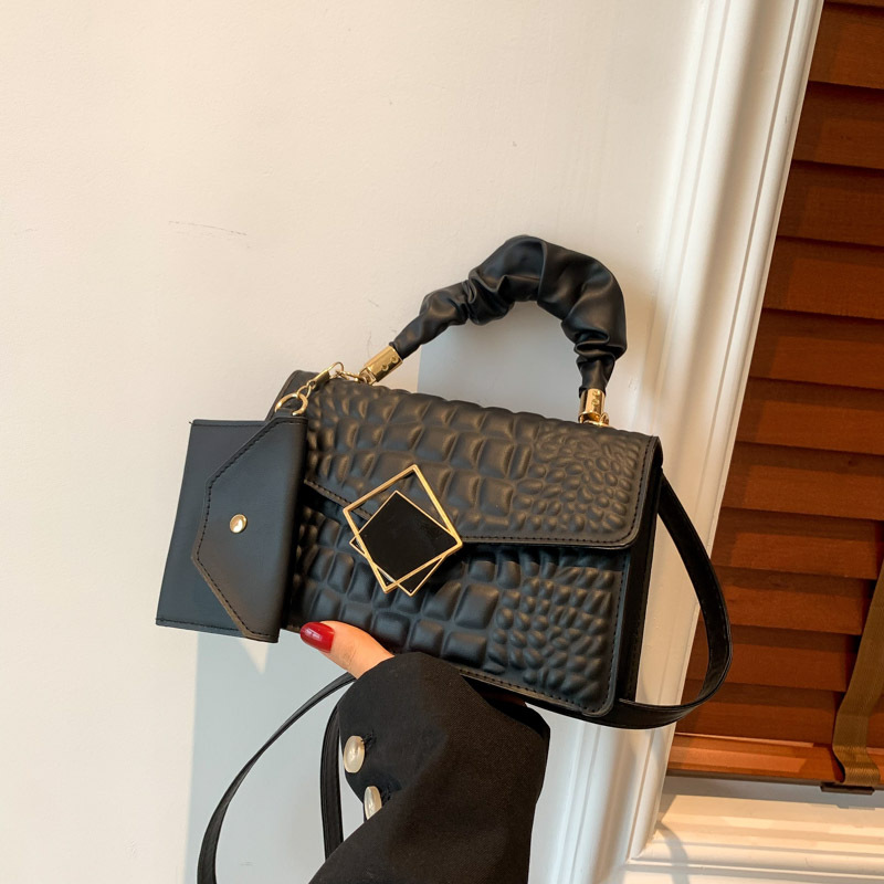 Popular for women in spring 2024, new crocodile patterned mother and child small square bag, commuting temperament,_voghion.com