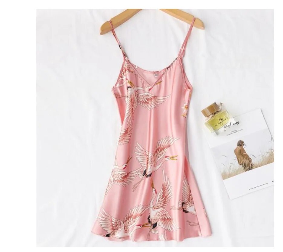 Women's sexy pajamas set, V-neck pajamas, silk pajamas, soaking dress, ladies pajamas, home service, spring, 2-piece set_voghion.com