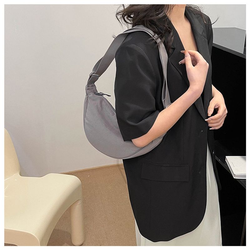 Borsa casual in nylongewebe Mode 2024 Neue Schulter Crossbody Knödel Tasche_voghion.com