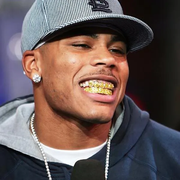 Party Cosplay Hiphop Zubehör CZ Kristall Bio Kupfer Gold Zähne Grillz Kappen oben und unten mit rot schwarz Kreuz Charme_voghion.com