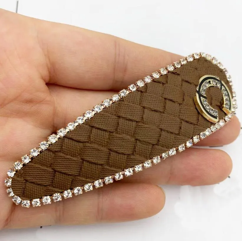 Nieuwe stijl merk brief clips haaraccessoires beroemde vrouwen meisje ontwerper haarspeldjes geometrie haarspeld mode hoofddeksels_voghion.com