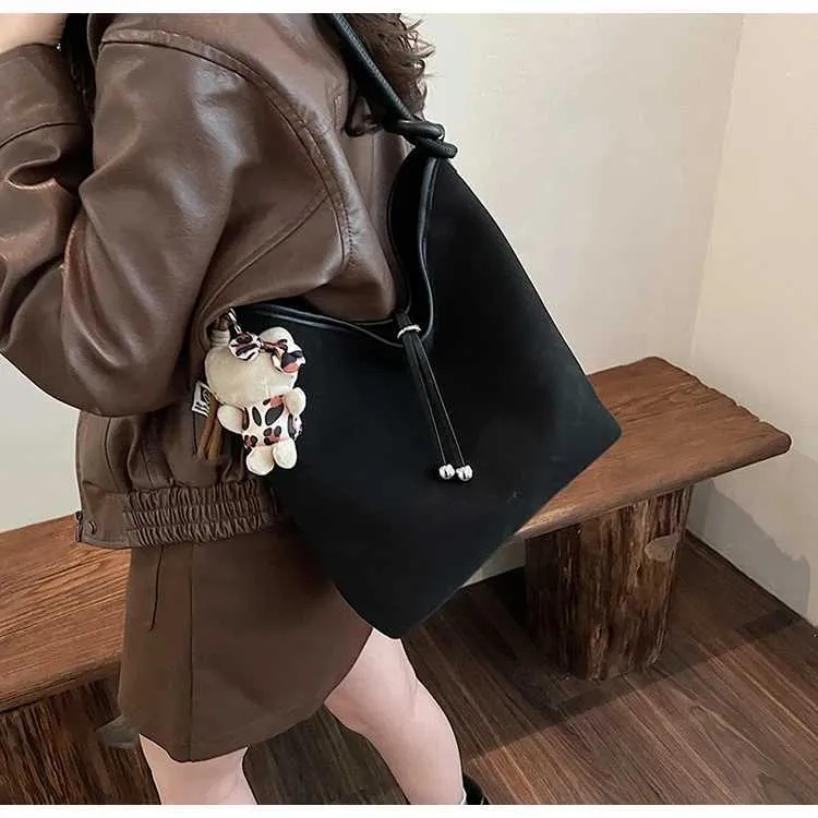 Sacs à main en daim tendance pour femmes, sacs à bandoulière solides de grande capacité, sacs à bandoulière décontractés pour femmes, polyvalents, doux, sous les bras_voghion.com