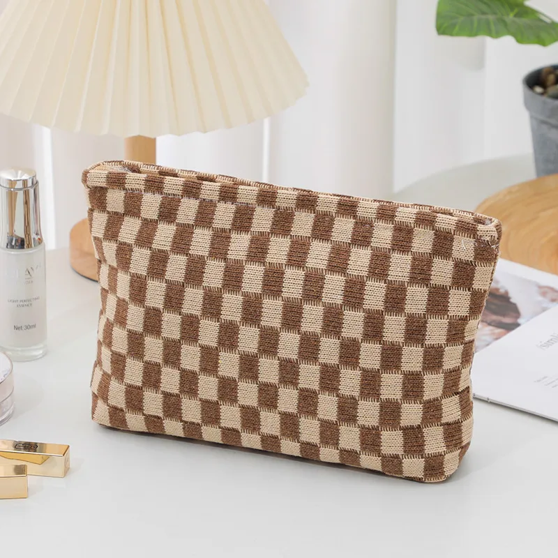 Organizer da viaggio per cosmetici a scacchi, grazioso sacchetto portaoggetti per pennelli da trucco e accessori estetici per donne_voghion.com