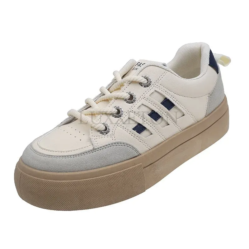 Round Toe Retro Thick Soled Board For Women Spring Autumn New Style Fashionable Flat Bottomed Casual Small White Shoes_voghion.com