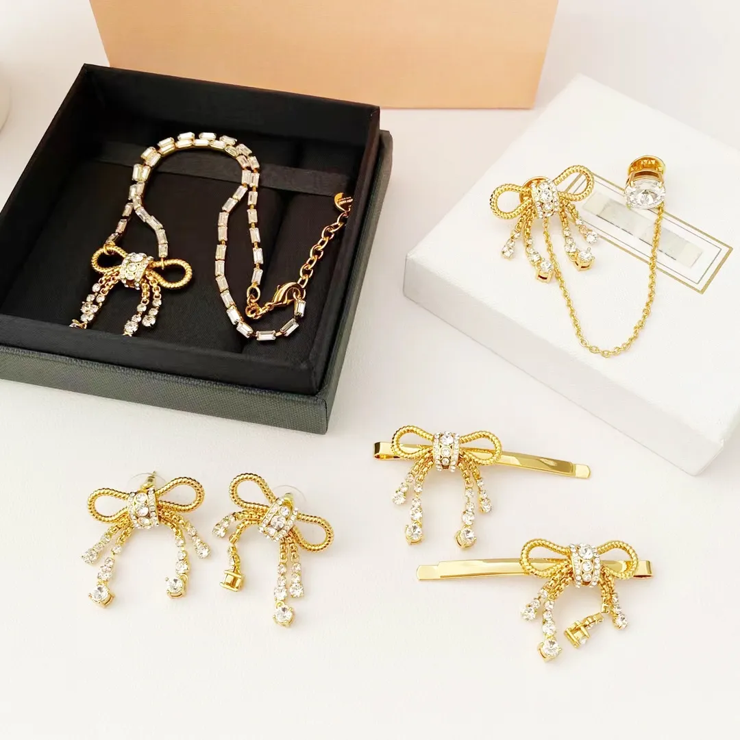 Gold Kristall süße Bogen Designer Ohrringe Halskette Frauen Marken Schmuck Sets süße Bowknot Ohrring Halsketten Ohrringe Ohr_voghion.com