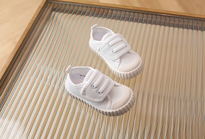 Nuevos zapatos de primavera y verano para niños y niñas, zapatillas de lona suaves e informales de color caramelo para niños, zapatillas de moda con estampado de leopardo_voghion.com
