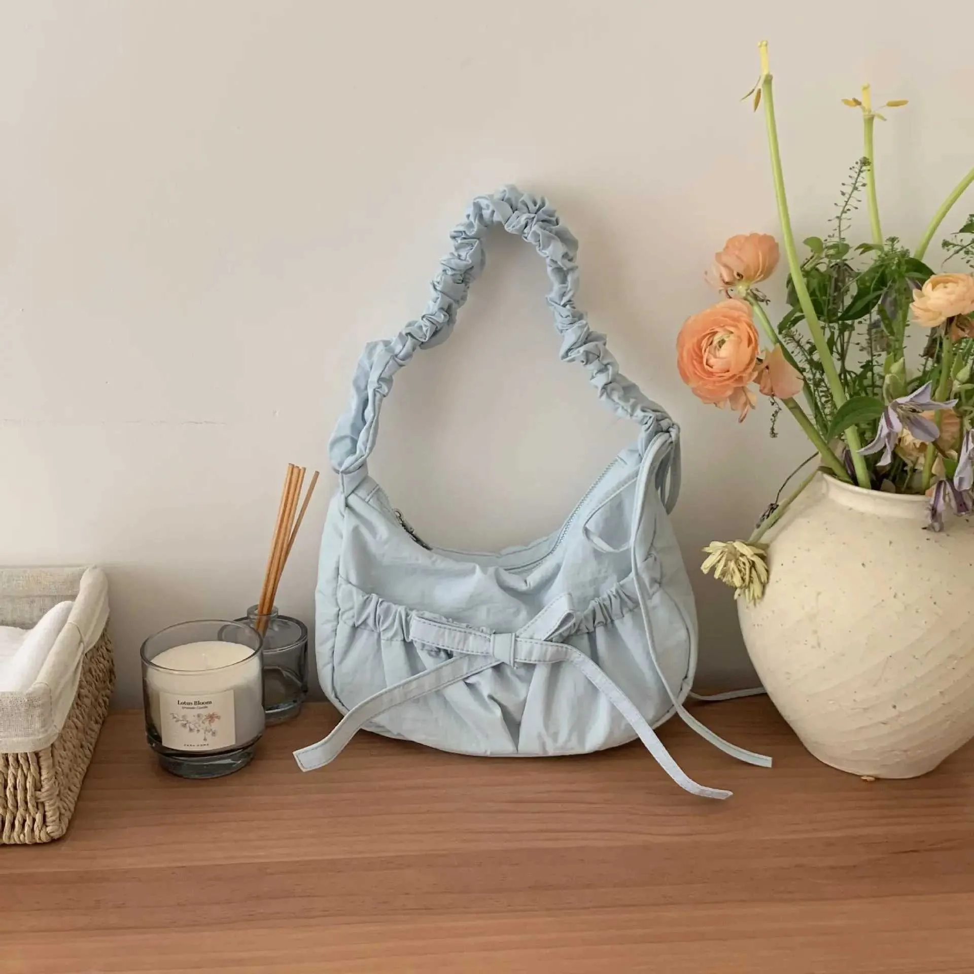 Womens Waterproof Nylon Shoulder Bag Large Capacity Handbag Tote_voghion.com