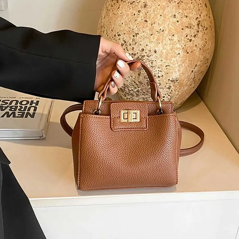 Nei Design Kleng Achseltaschen Fir Fraen 2025 Moudedesigner Weiblech Retro Schëllertasch Handtaschen a Portemonnaien Crossbody_voghion.com
