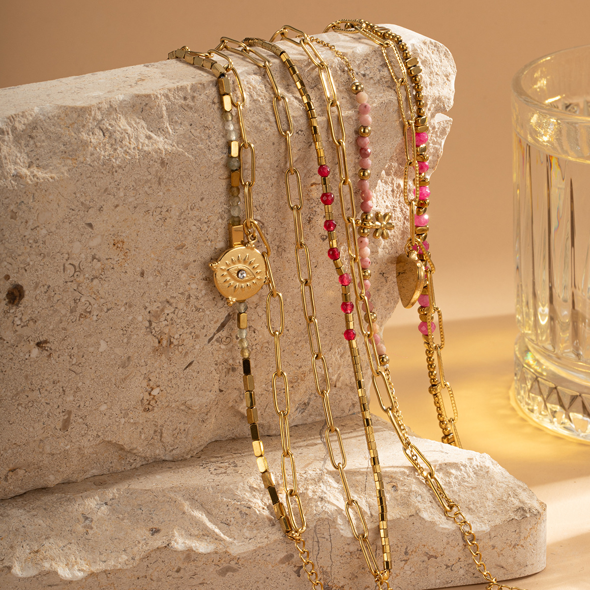 Damenschmuck, doppellagiges Boho-Perlenarmband mit Natursteinen, U-förmige Kette aus Edelstahl für Mode und Büro_voghion.com