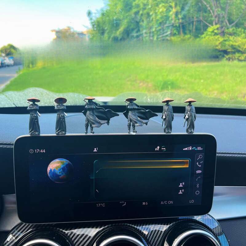 Hanjiang Lonely Shadow Style Xiake Ornament Jianghu Ancient Swordsman Center Console Display Car Decoration_voghion.com