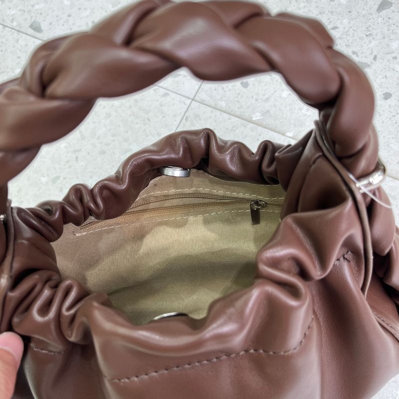 Start up Fashion Trend: Handgewebte Tasche mit einer Schulter, einfarbig, vielseitige Plissee-Tasche, lässig, stylisch,_voghion.com