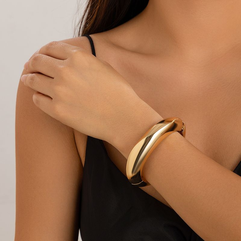 Metall Textur Glänzend Wasser Tropfen Umarmung Mode Trend Frühling Offene Armband Armband_voghion.com