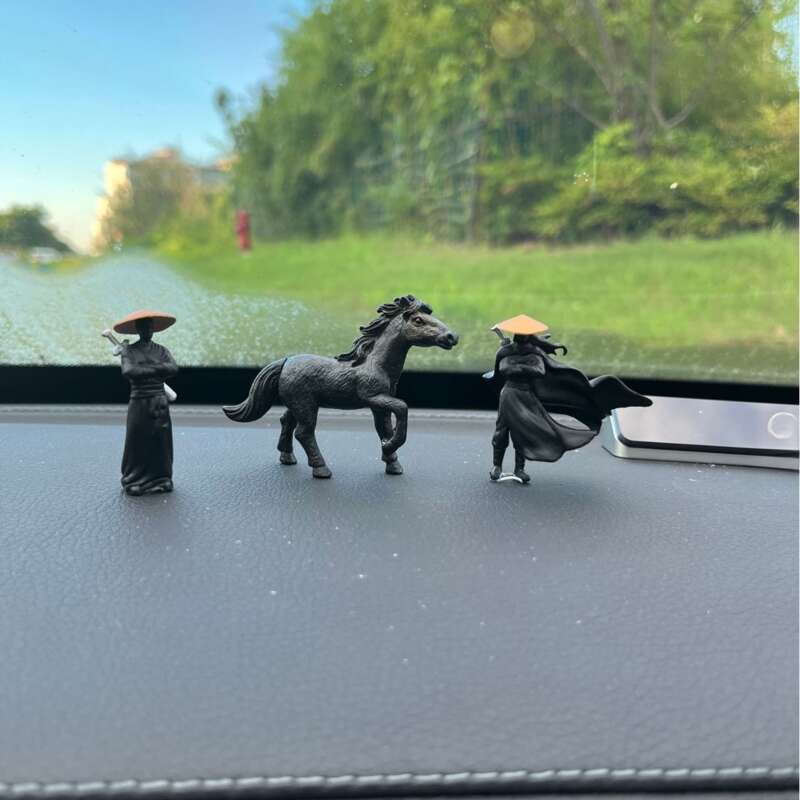 Hanjiang Lonely Shadow Style Xiake Ornament Jianghu Ancient Swordsman Center Console Display Car Decoration_voghion.com