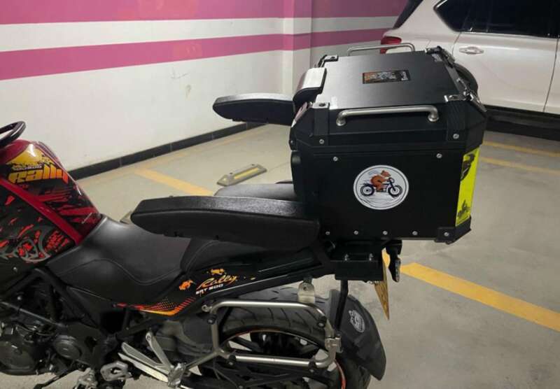 VB7 Motorrad Rücksitz Modifiziertes Zubehör Elektrofahrzeug Universelle Sicherheit Kinderarmlehne Verdickt Faltbar_voghion.com