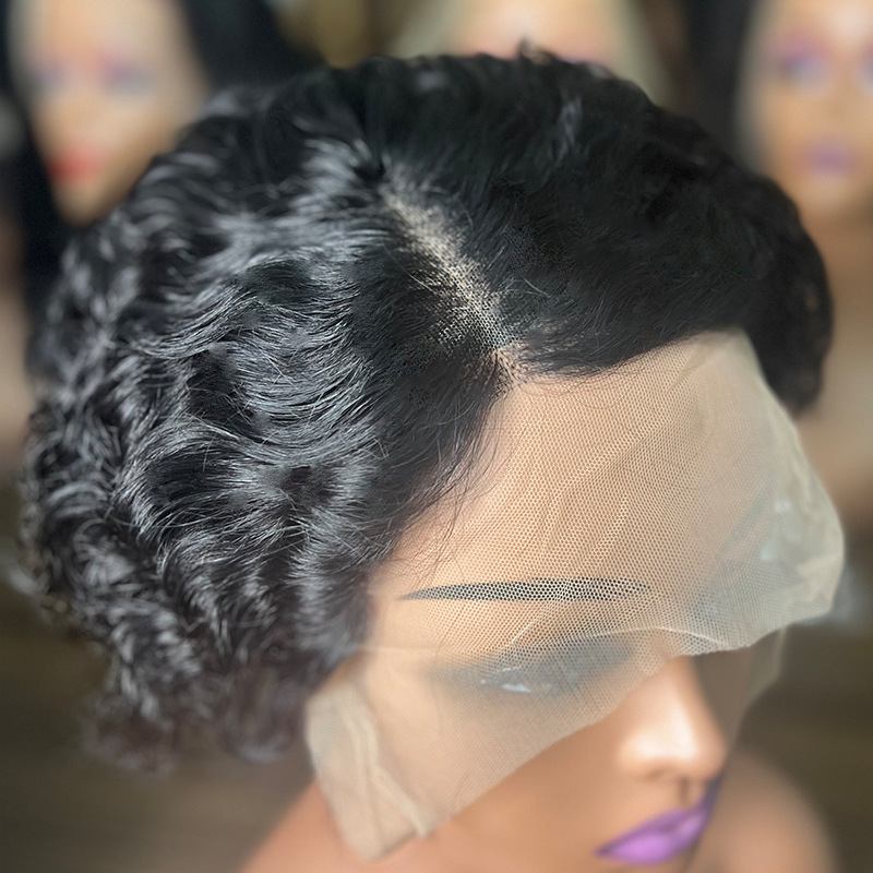 Parrucca riccia pixie a caschetto corto con riga laterale e parte superiore in pizzo con parrucche da folletto con parte a T in capelli umani al 100% per donna_voghion.com