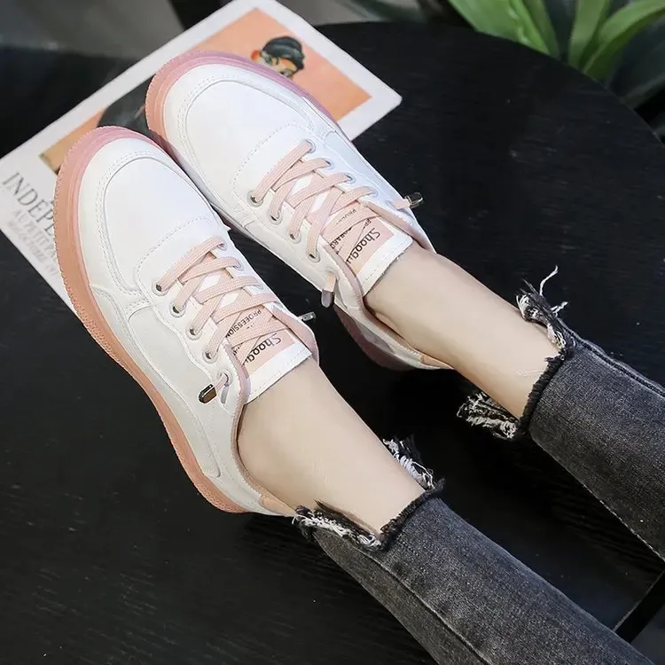 Tênis feminino confortável de couro sintético com cadarço, calçado casual feminino, tênis branco, sapatilhas femininas, tênis feminino_voghion.com