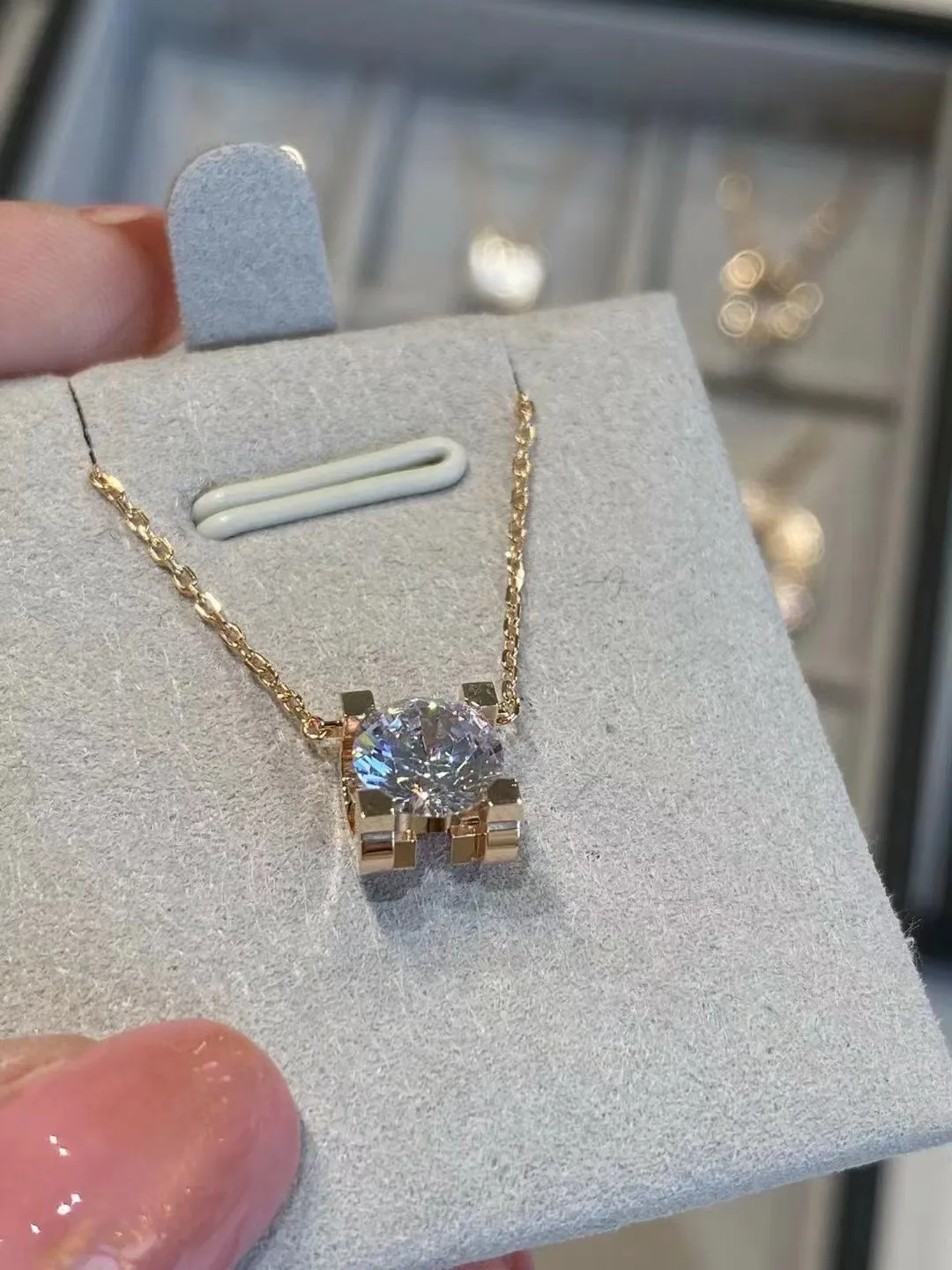 Collane con ciondolo in cristallo di zircone CZ quadrato 3D con diamanti per donne, orecchini in oro rosa con marchio automobilistico_voghion.com