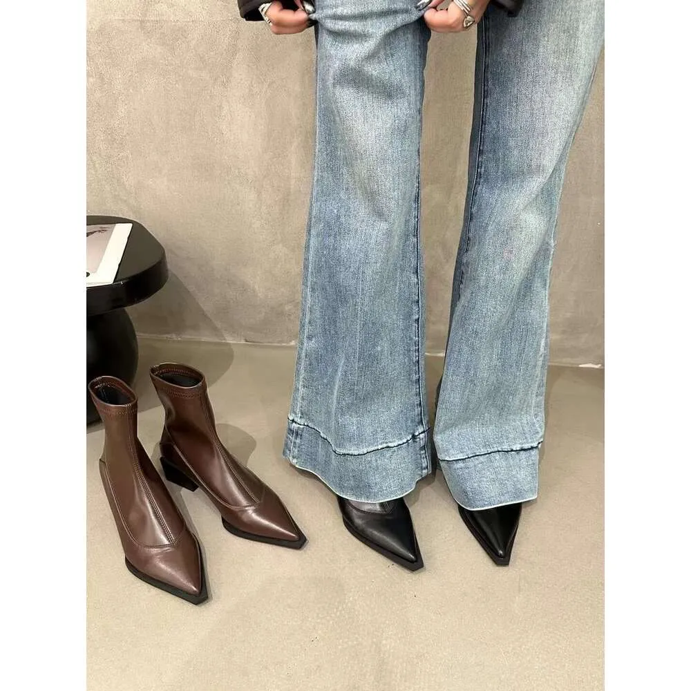 Designer Boot S Pointed European American Short Womens New 2024 Autumn Winter Fashion Thick And Thin Niche Design Martin_voghion.com