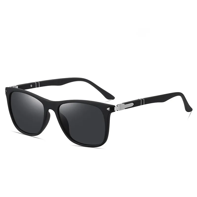 Classic Men Polarized Sunglasses Pilot Designer Driving Style_voghion.com