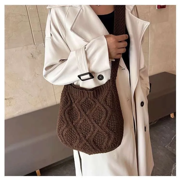 New Knitted Art Crossbody Bags Solid Color Tote Spinach Twist Shoulder Women's Bag_voghion.com