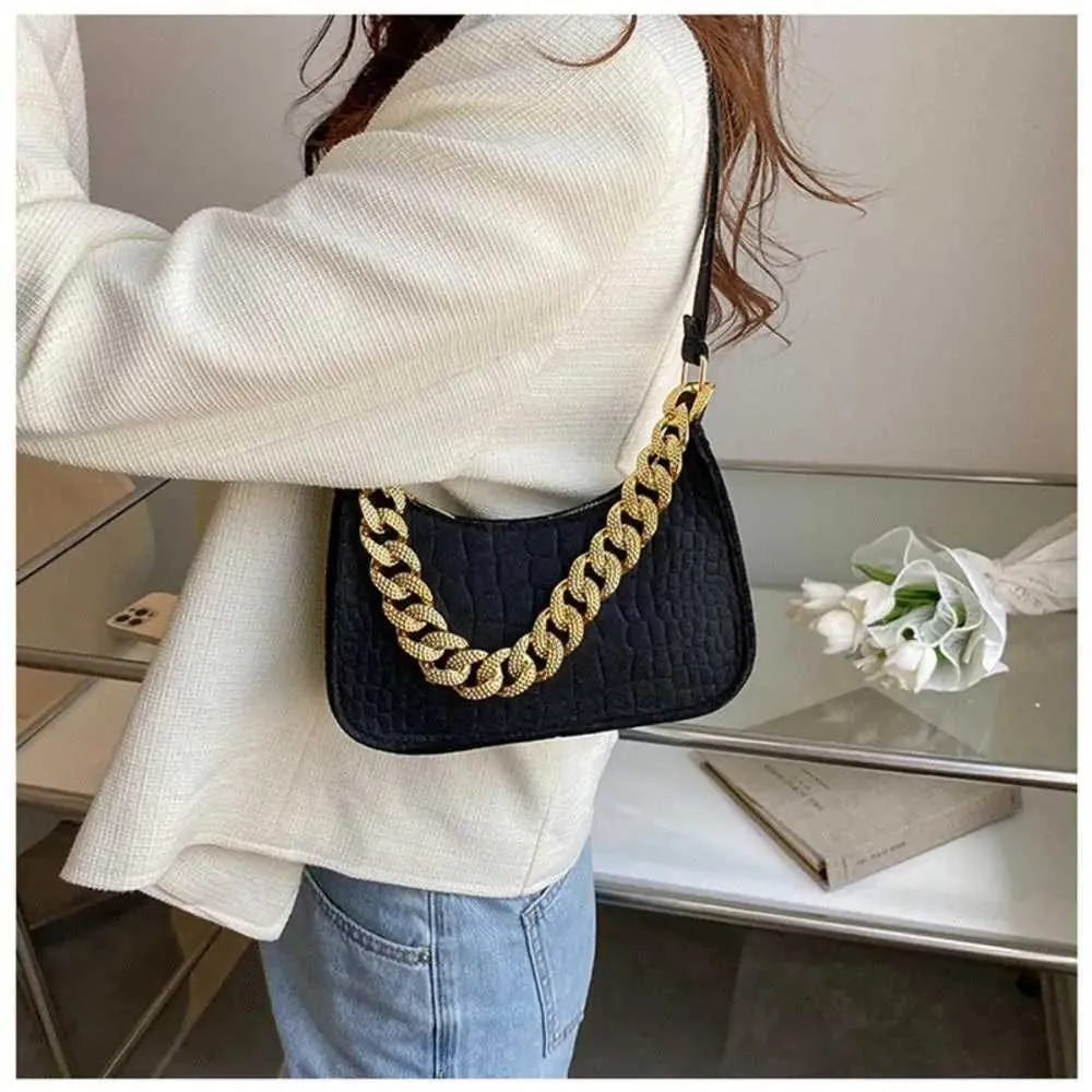 borsa a tracolla in metallo con catena estiva da ufficio, elegante, da donna, alla moda, nuova Y241123_voghion.com