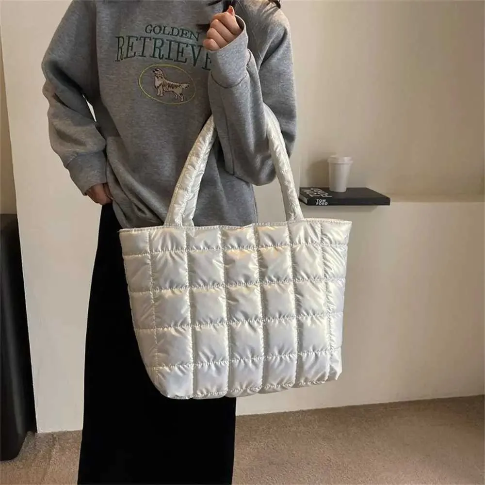 Quilted Puffy Tote Bag For Women Large Capacity Padded Shoulder_voghion.com