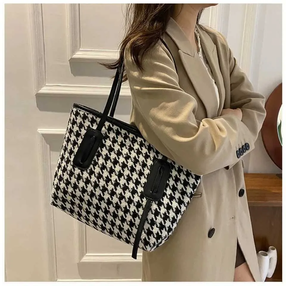 Womens Shoulder Bag And Tote Bag Large Capacity Grid Pattern Bag_voghion.com