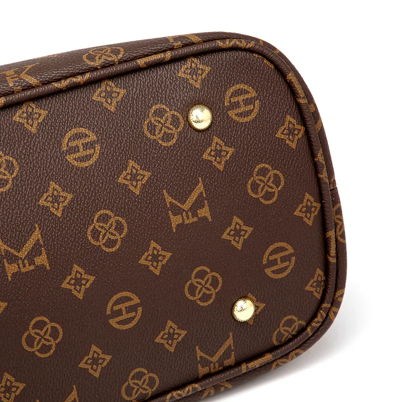 F Designer Gratis Verzending Lichte Hoge Kwaliteit Casual Tote Bag Veelzijdige Klassieke Hoge Capaciteit Vintage Handtas Voor Vrouwen_voghion.com