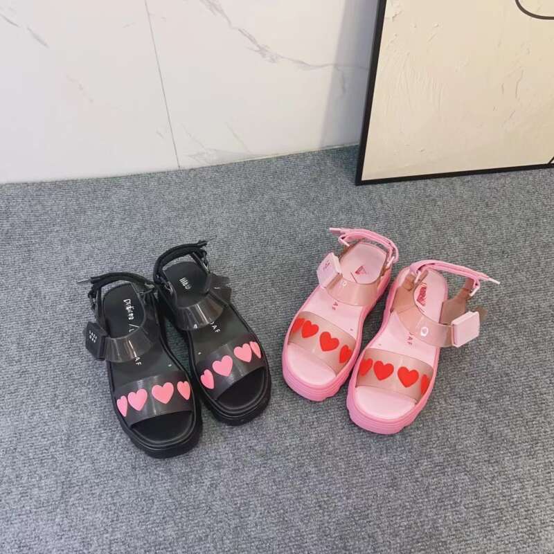 Sandales d'été à semelle épaisse et ajustables avec Velcro, semelle unique en éponge, décontractées, motif cœur de pêche, pour femmes_voghion.com
