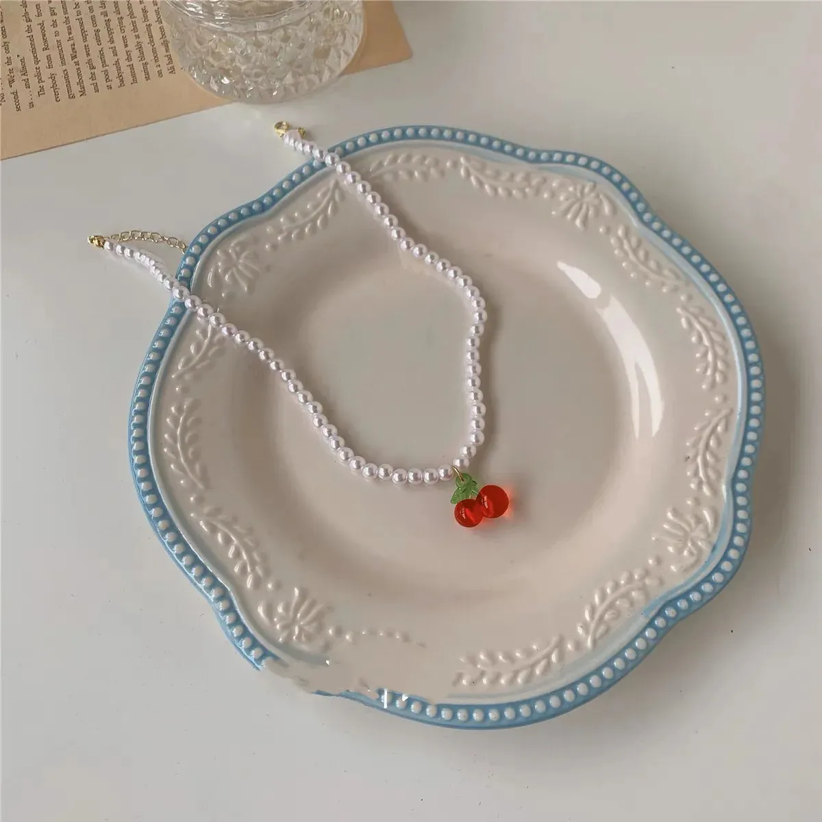 Collar con colgante de corazón y cereza mujer estilo y2k boho_voghion.com