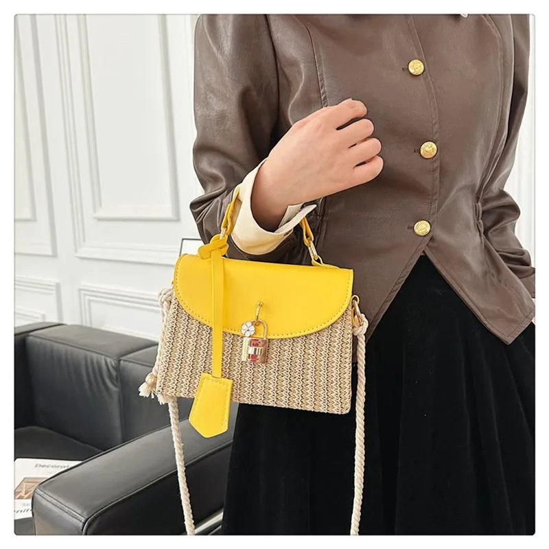 Designer Free Shipping 2025 New Fashion Commuting Small Square Premium Texture Woven Single Shoulder Crossbody Bag For_voghion.com