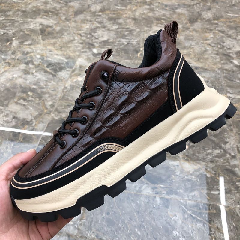2024 Frühjahr Neue Herren Leder Casual Sports mit Trendy Reise Dicke Sohle Schuhe_voghion.com