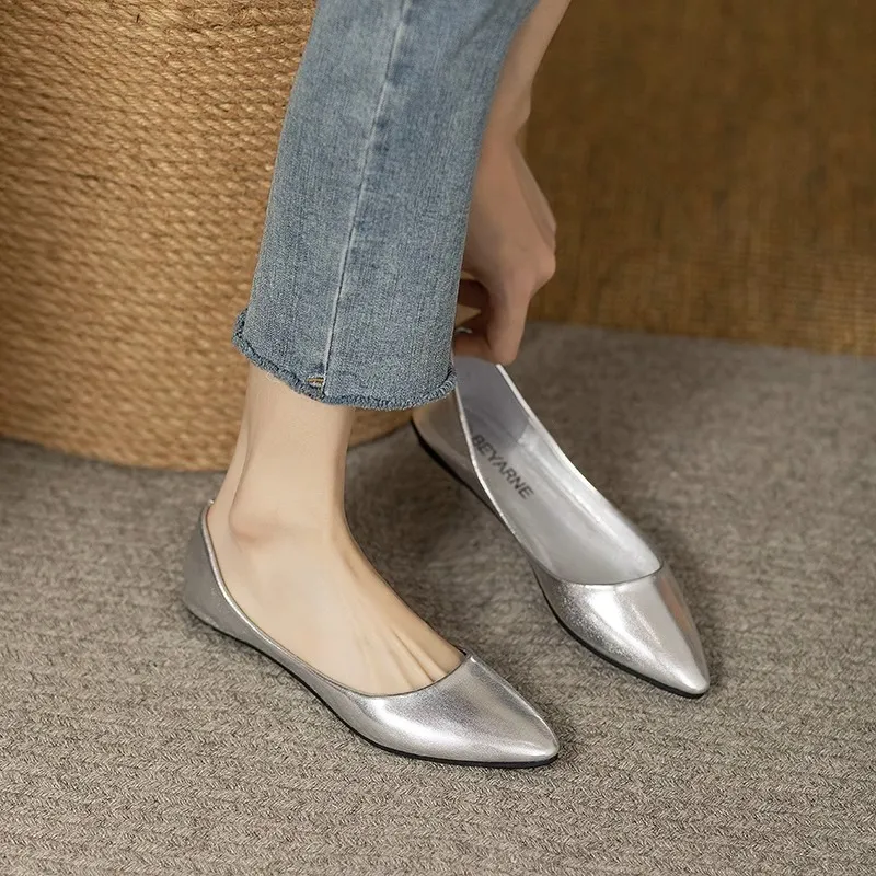Handmade soft for women in the summer of 2024, new pointed shallow mouth one foot commuting flat bottomed free shipping_voghion.com
