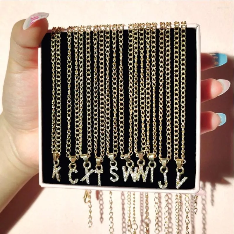 Collana con iniziale per donna catena oro con strass_voghion.com
