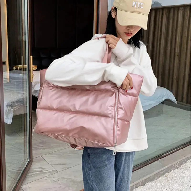 Kapazität Umhängetasche für Frauen wasserdichte Nylon Taschen Space Pad Baumwolle Feder unten große weibliche Tote Handtaschen Winter_voghion.com