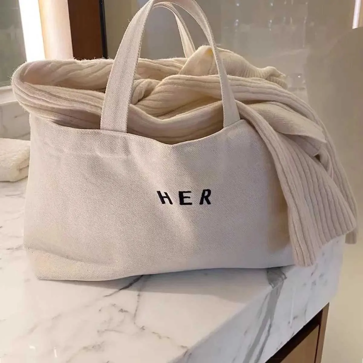 Borsa tote in canvas minimalista borsa pranzo a mano donna_voghion.com