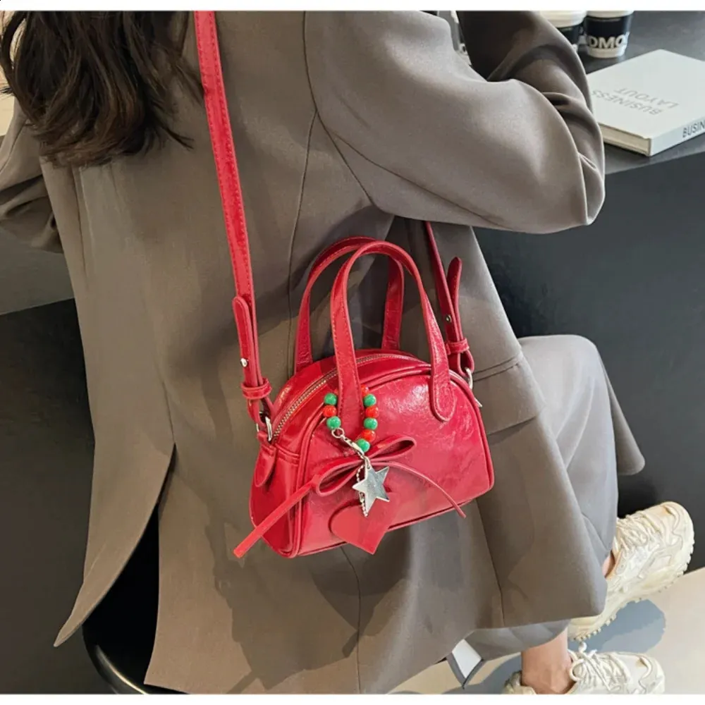 Damenhandtasche, einzelne Schulter, Umhängetasche, Weihnachtsfest-Atmosphäre, rot, vielseitig tragbar, trendige Mini-Tasche 240912_voghion.com