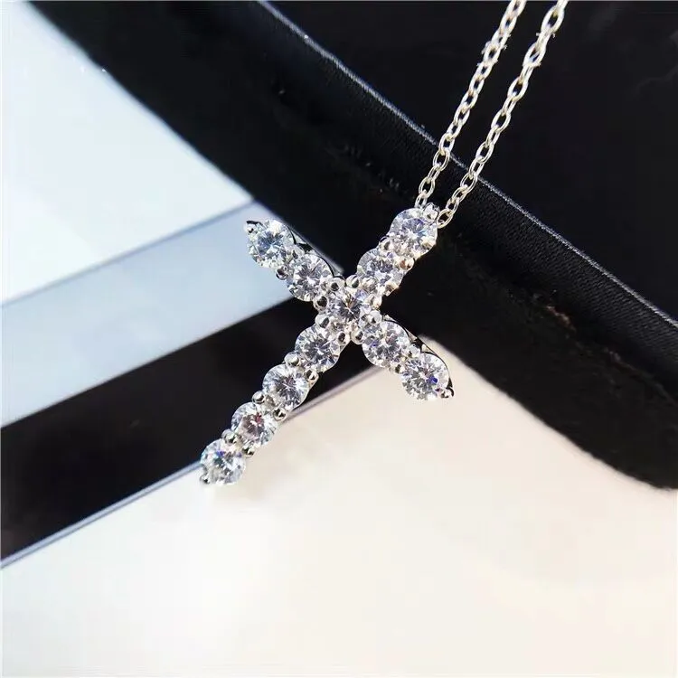 Collane con ciondolo a croce placcate in argento sterling per donna, con catena a maglie in cristallo di diamante scintillante_voghion.com