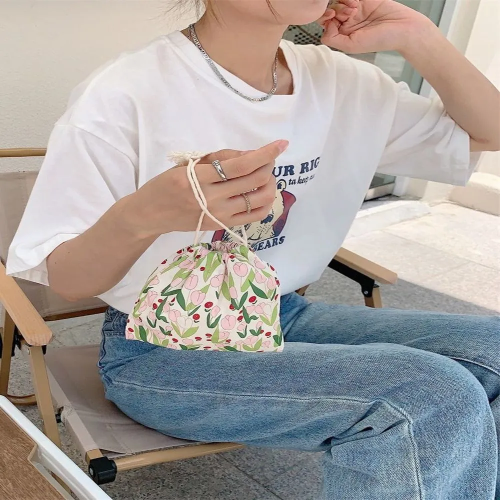 Fashion Ins Japanese Fresh Portable Drawstring Mouth Storage Small Canvas Bag For Women_voghion.com