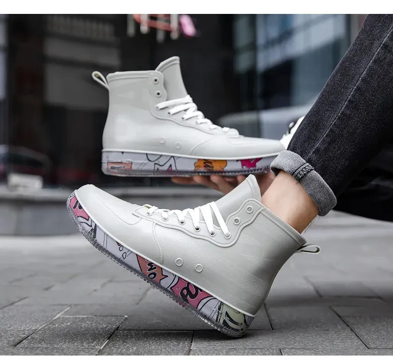 Bottes de pluie tendance pour hommes, couleur chair, anti-salissures, chaussures de travail, de pêche, en caoutchouc, imperméables et durables, baskets pour hommes 240621_voghion.com