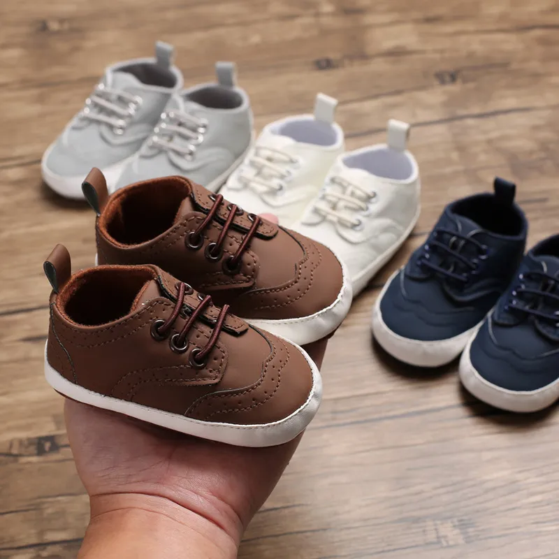 Babydop för pojke nyfödd vit kausal mjuk sula halkfri flicka Cutefeet lätta småbarn spädbarn första gångskor_voghion.com