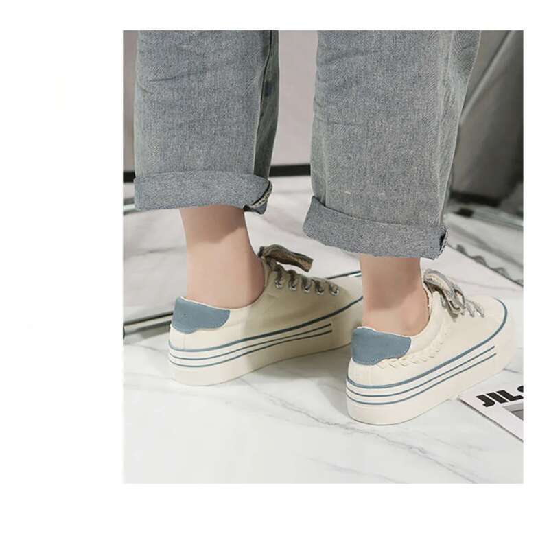 2024 New Women's Casual Fashion Trend Versatile White Thick Sole Board Shoes_vogvips.com