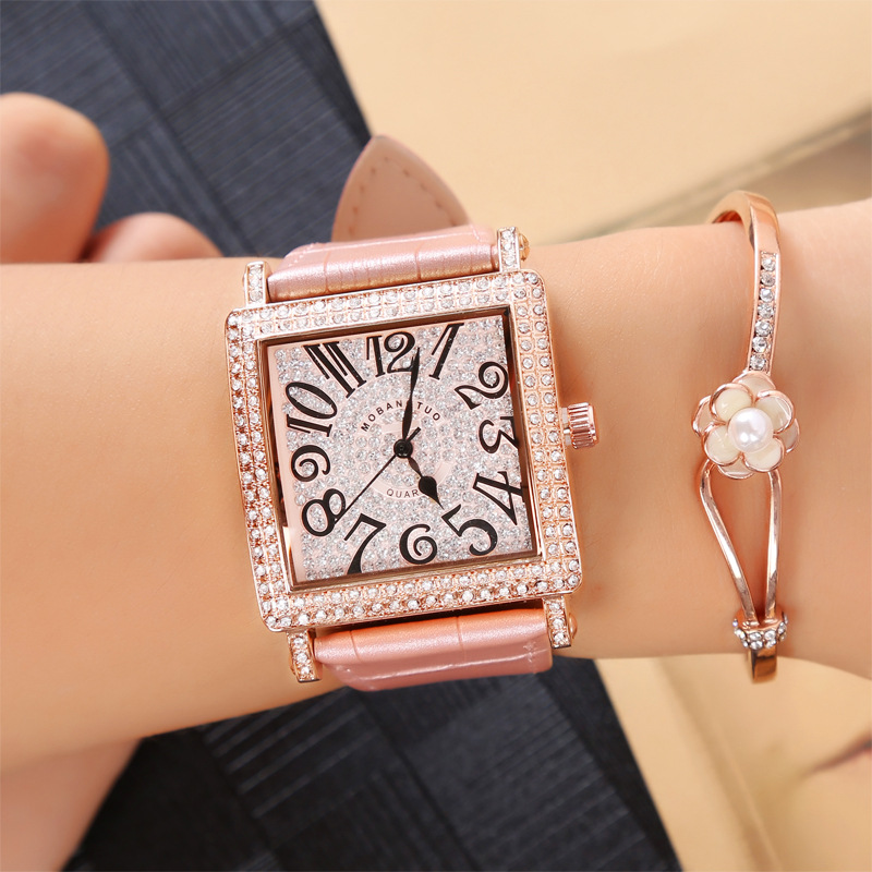 Orologio al quarzo da studente di moda versatile con scala digitale da donna in oro rosa con diamanti quadrati pieni_voghion.com